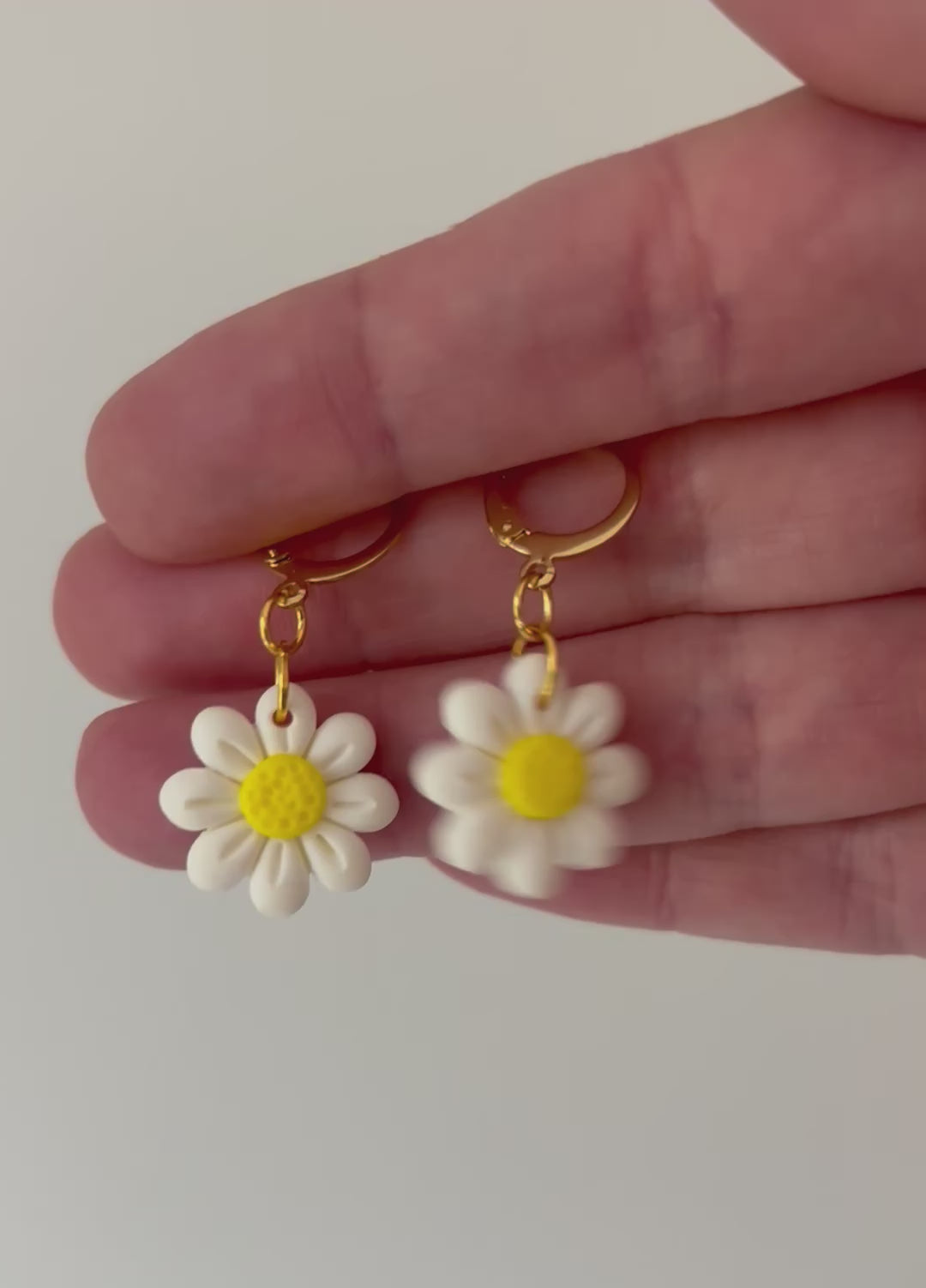 Daisy Earrings